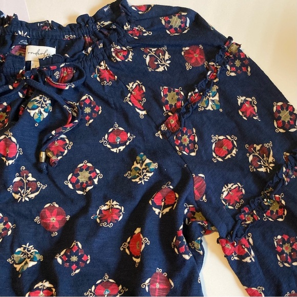 Wonderly 100% Cotton Long Sleeved Knit Blouse in Navy with Floral Design - Picture 6 of 9